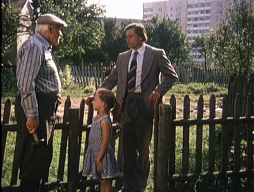 ����� ����