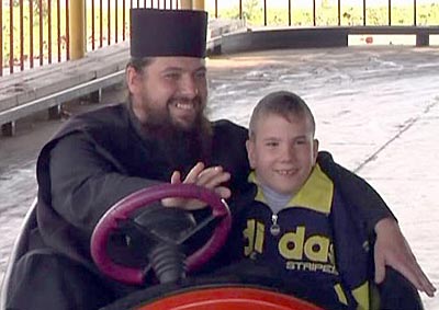 �������